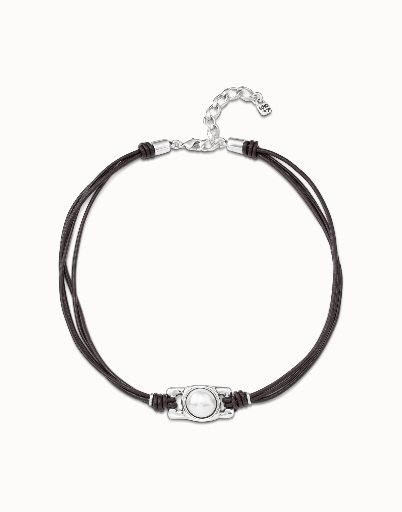 Collar corto de cuatro tiras de cuero y abalorio central con perla, Plateado, large thumbnail