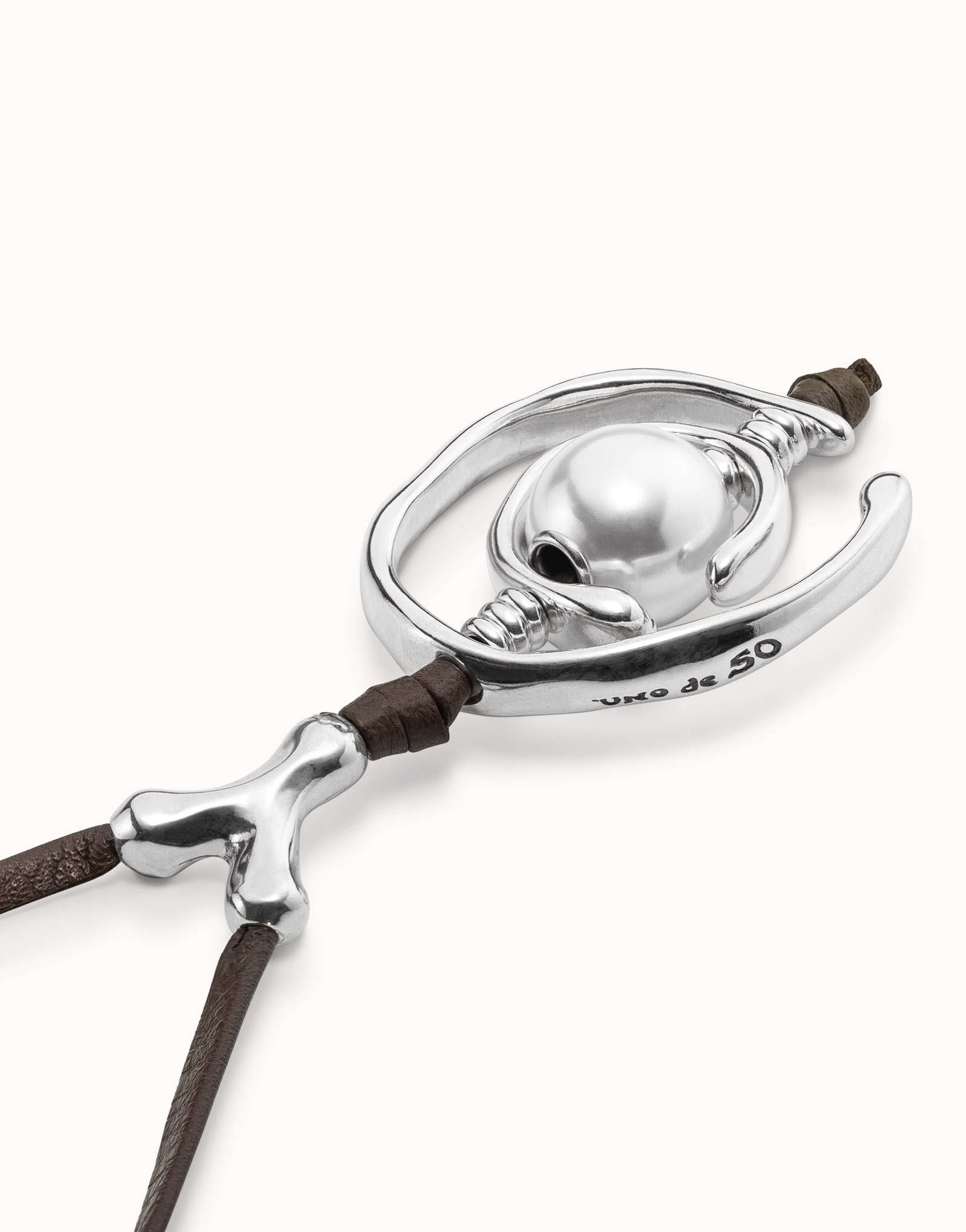 Long leather necklace with pearl, Silver, large thumbnail