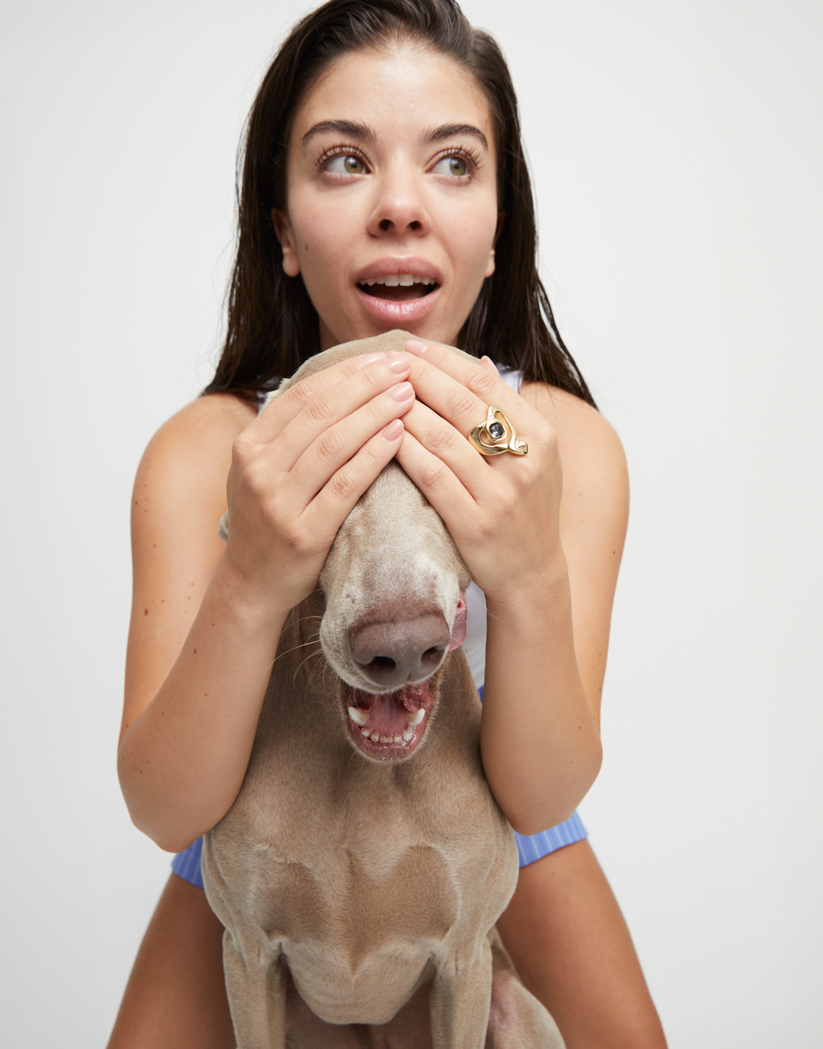 Ring with heart and central black crystal, Golden, large thumbnail