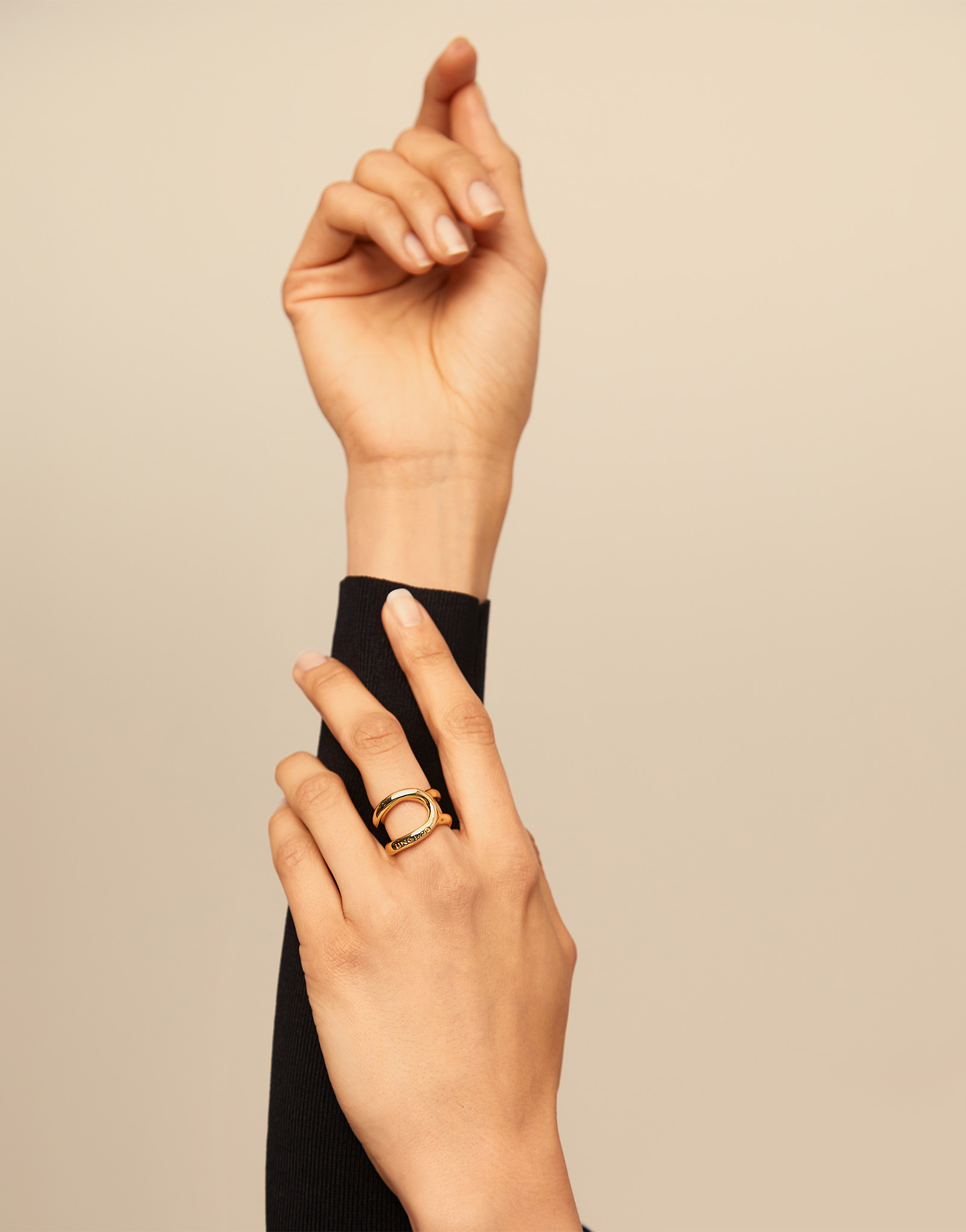 Double curved ring, Golden, large thumbnail