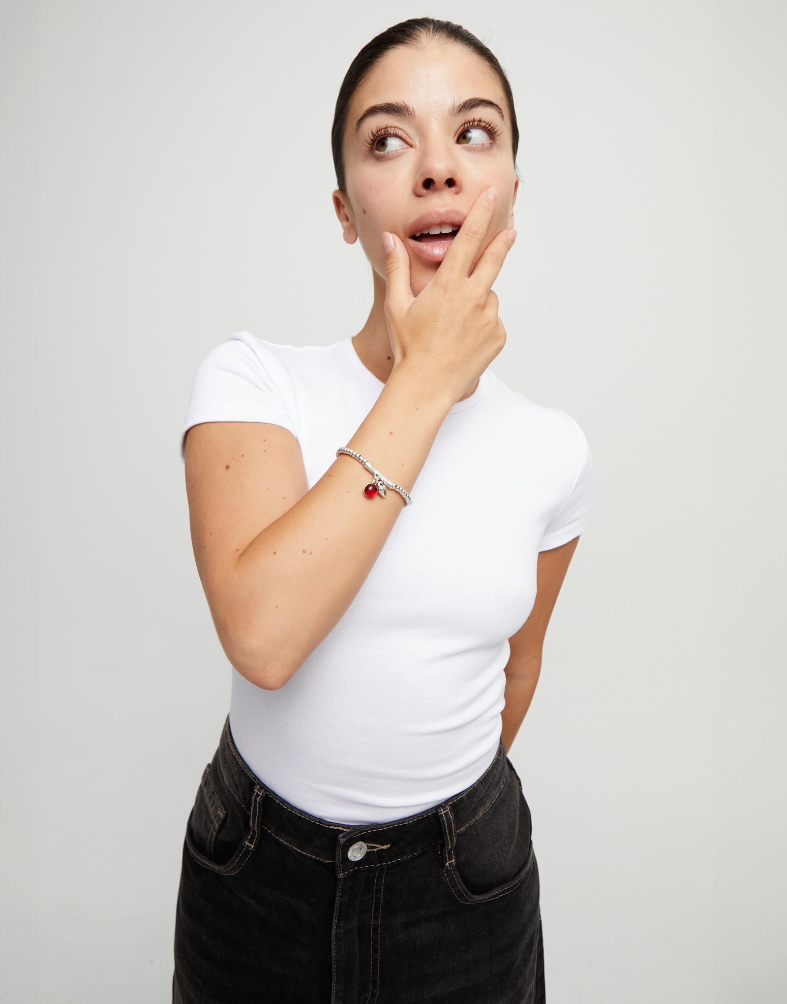 Bracciale a sfere placcate argento Sterling con cristallo di Murano rosso, Argent, large thumbnail