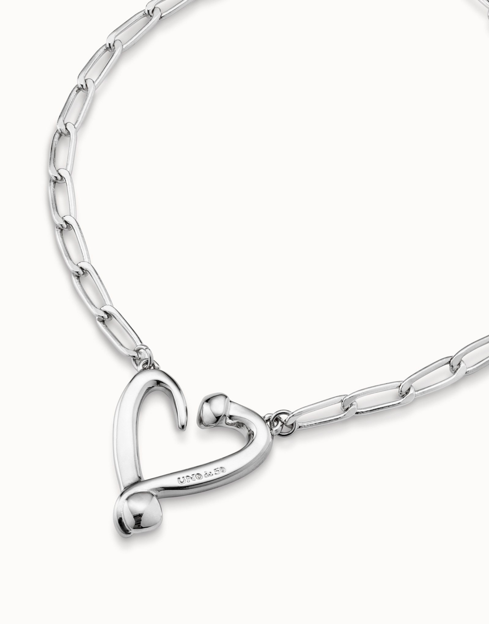 Short  link chain pendant necklace with a heart, Silver, large thumbnail