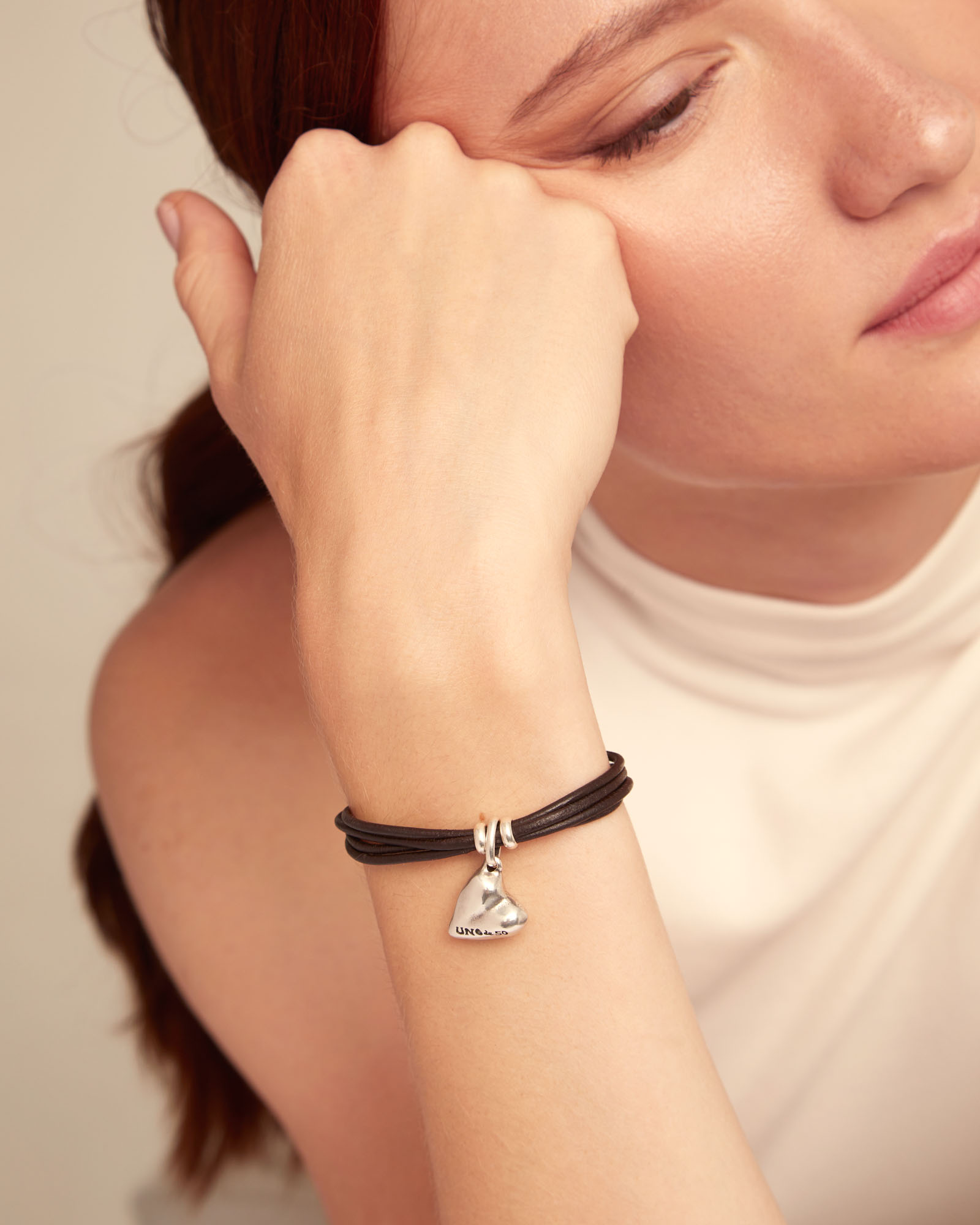 Leather bracelet with a heart charm, Silver, large thumbnail