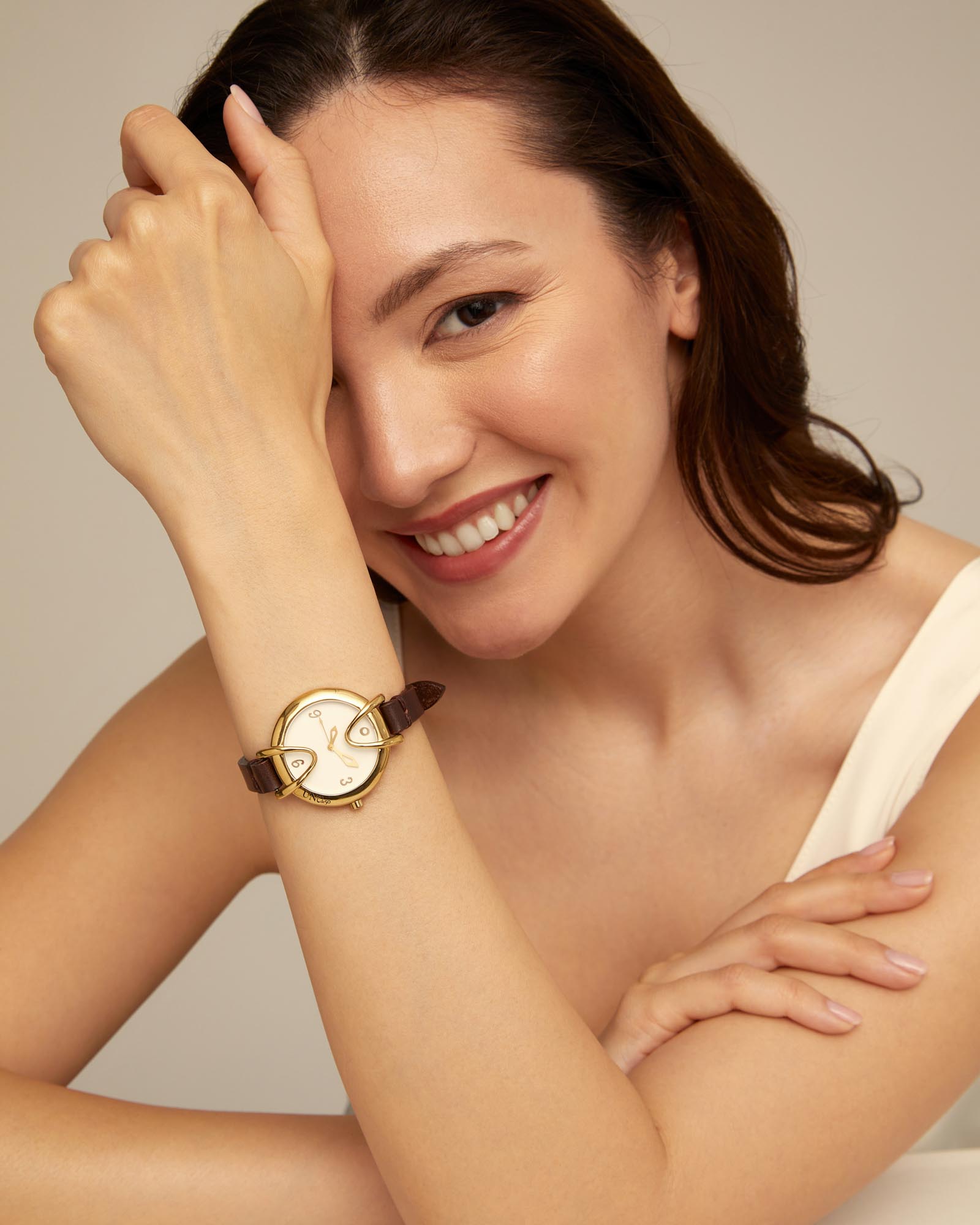 18K gold-plated watch with black leather strap and round white dial, Golden, large thumbnail