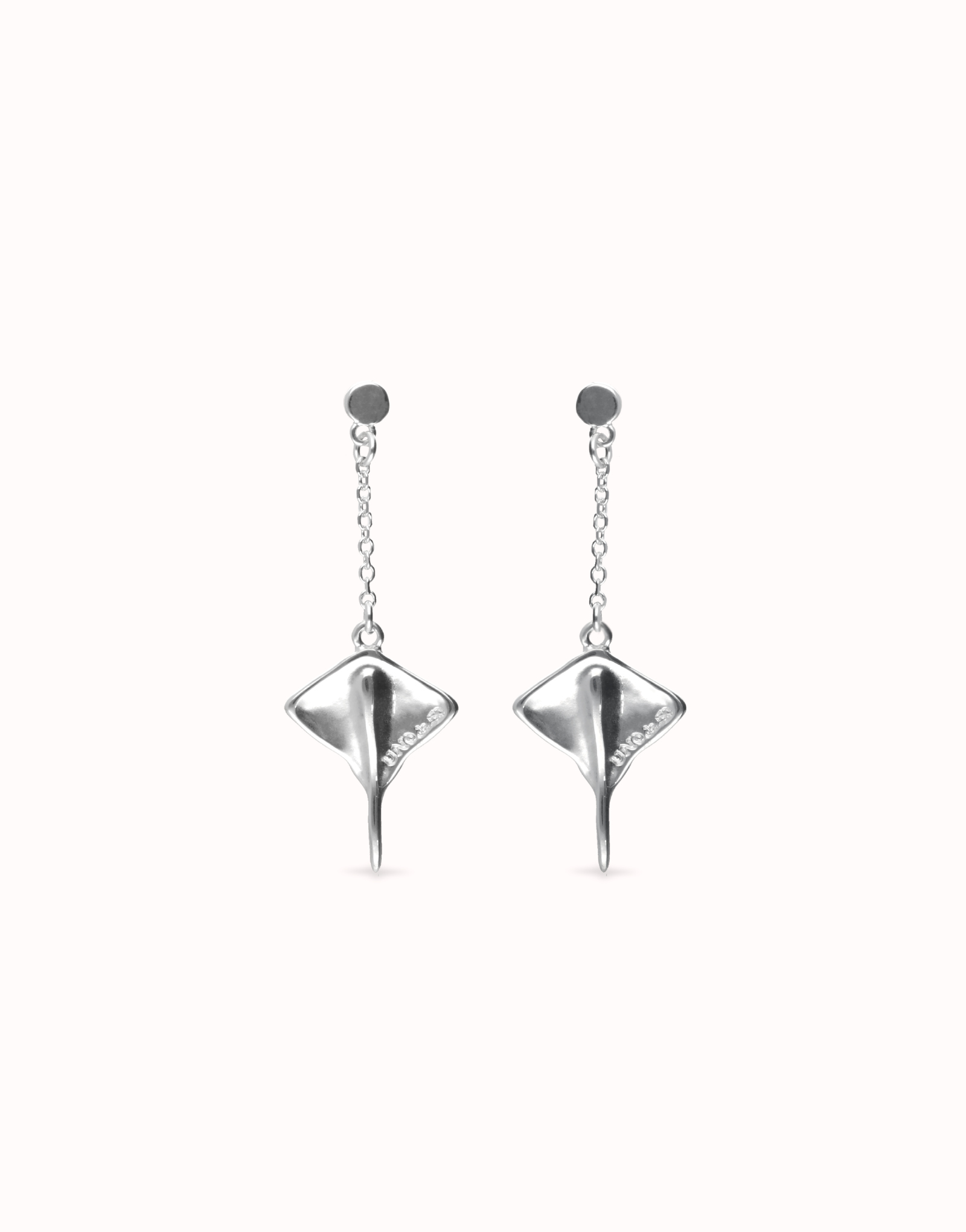 Manta ray-shaped drop earrings, Silver, large thumbnail