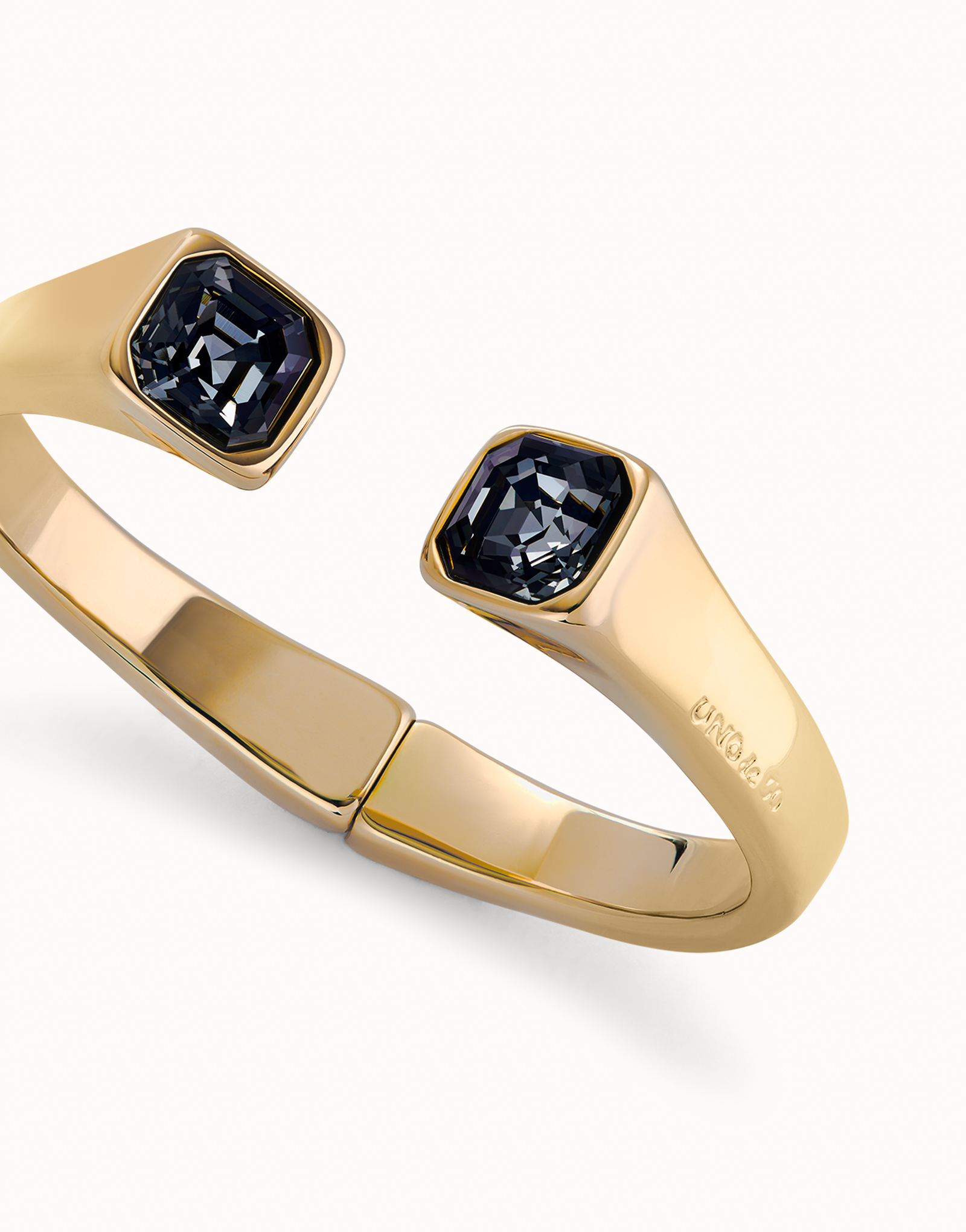 Cuff bracelet with black crystal, Golden, large thumbnail