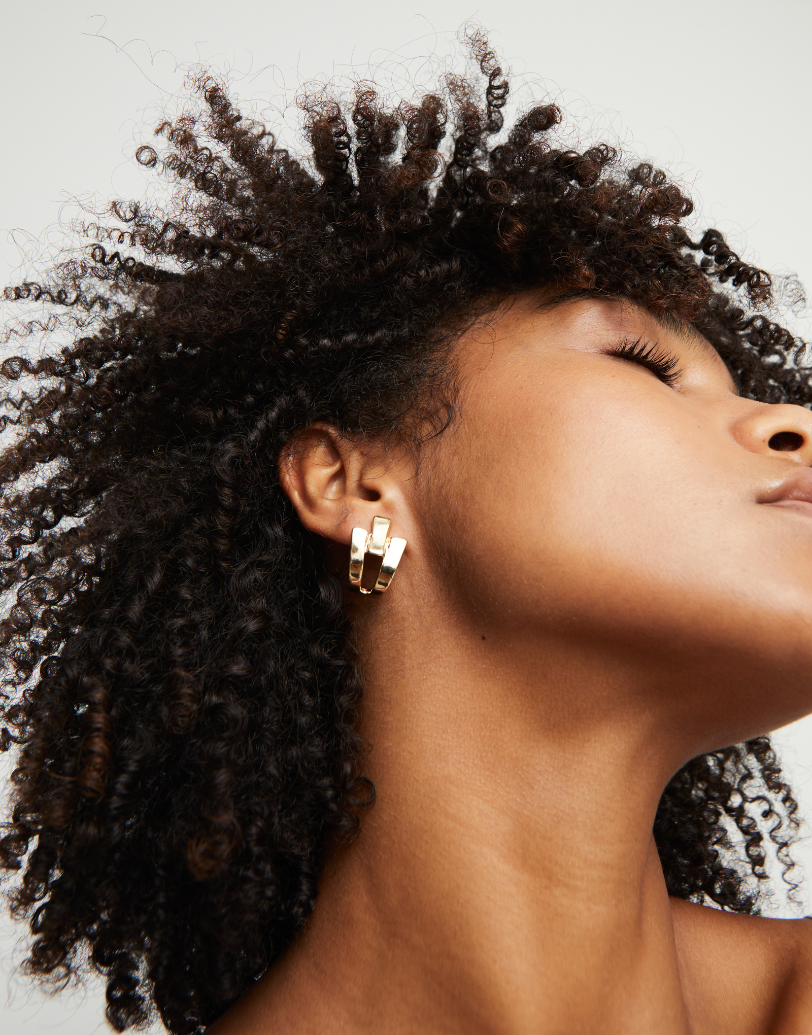 Triple-Curve Stud Earrings, Golden, large thumbnail