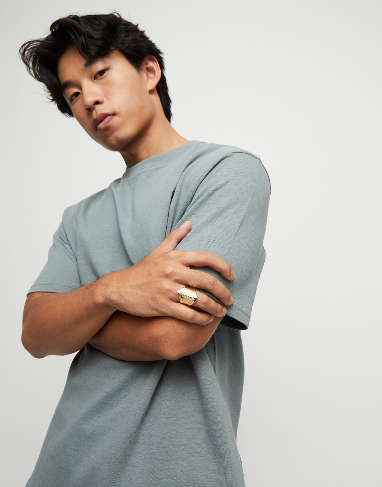 Anello placcato oro 18k figura manta gigante, Dorado, large thumbnail