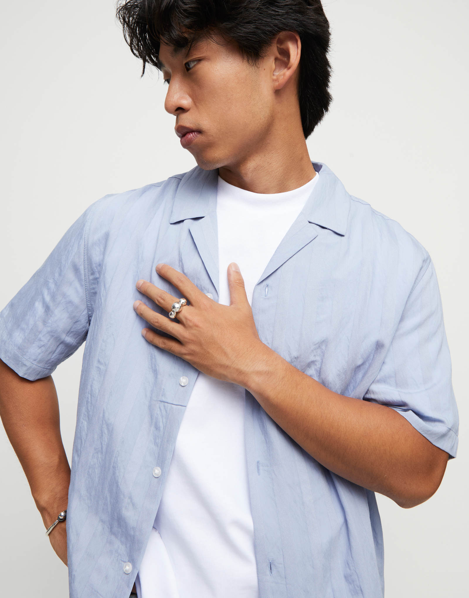 ring with three central beads, Silver, large thumbnail