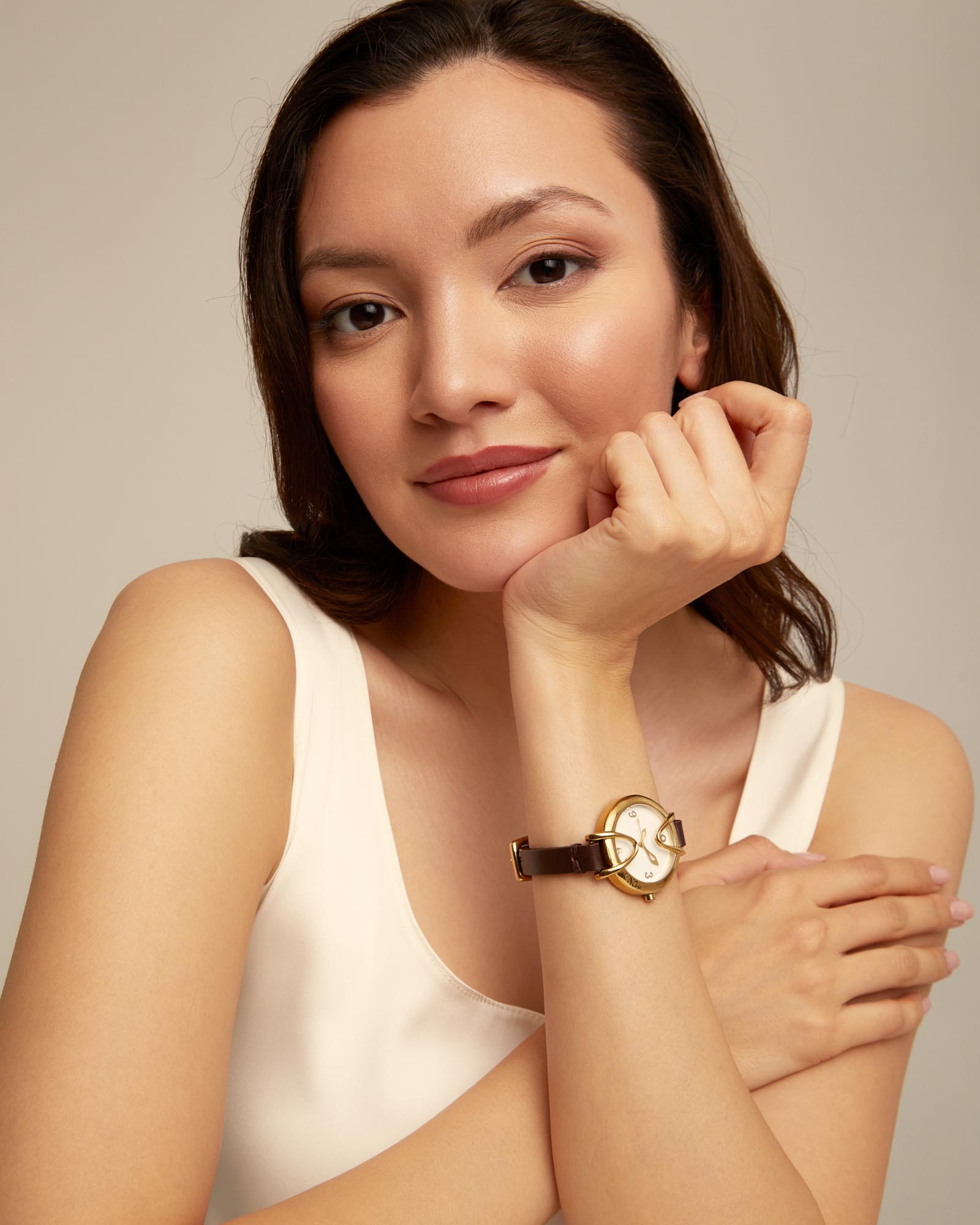 18K gold-plated watch with black leather strap and round white dial, Golden, large thumbnail