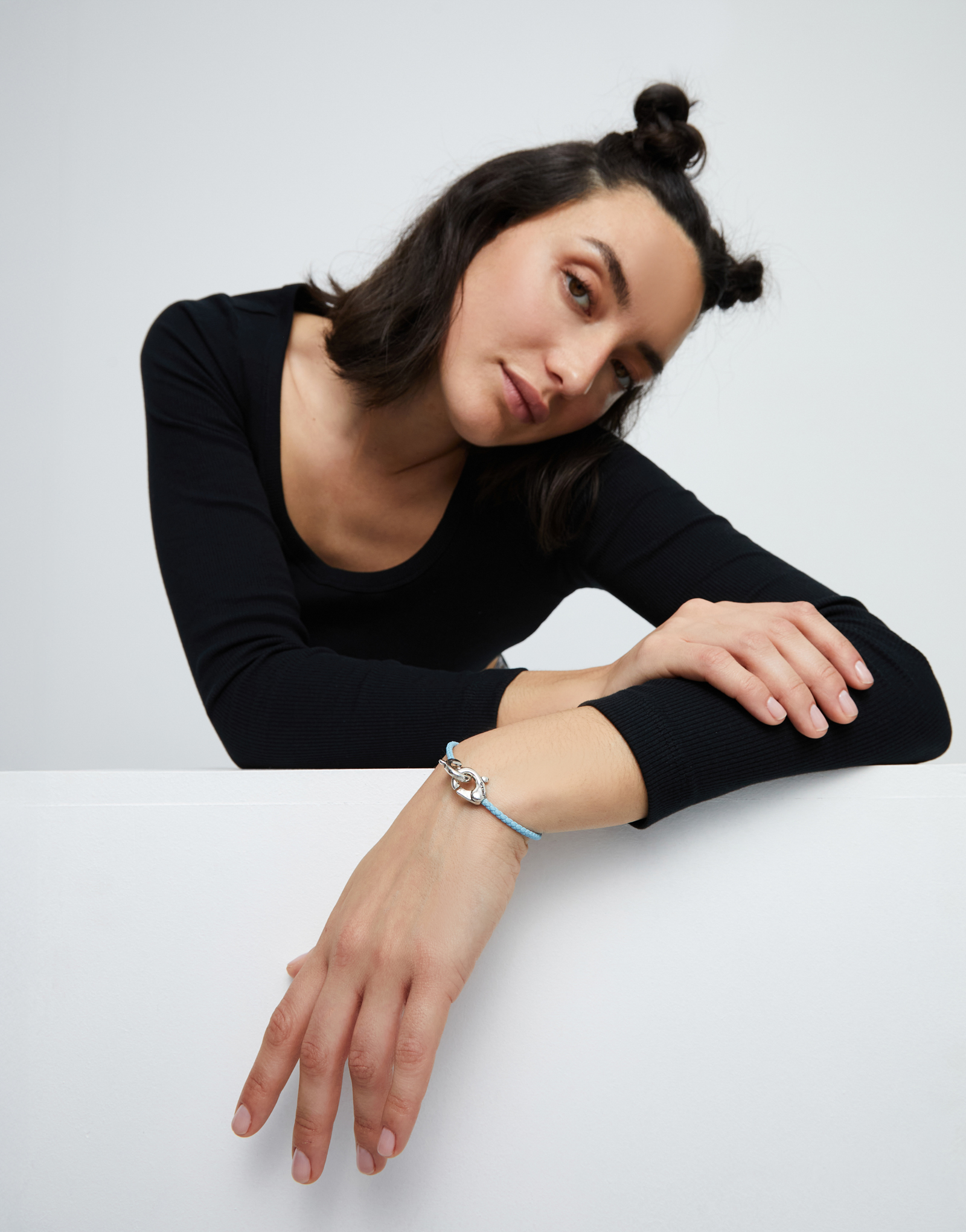 Blue leather bracelet with interlocking carabiner, Silver, large thumbnail