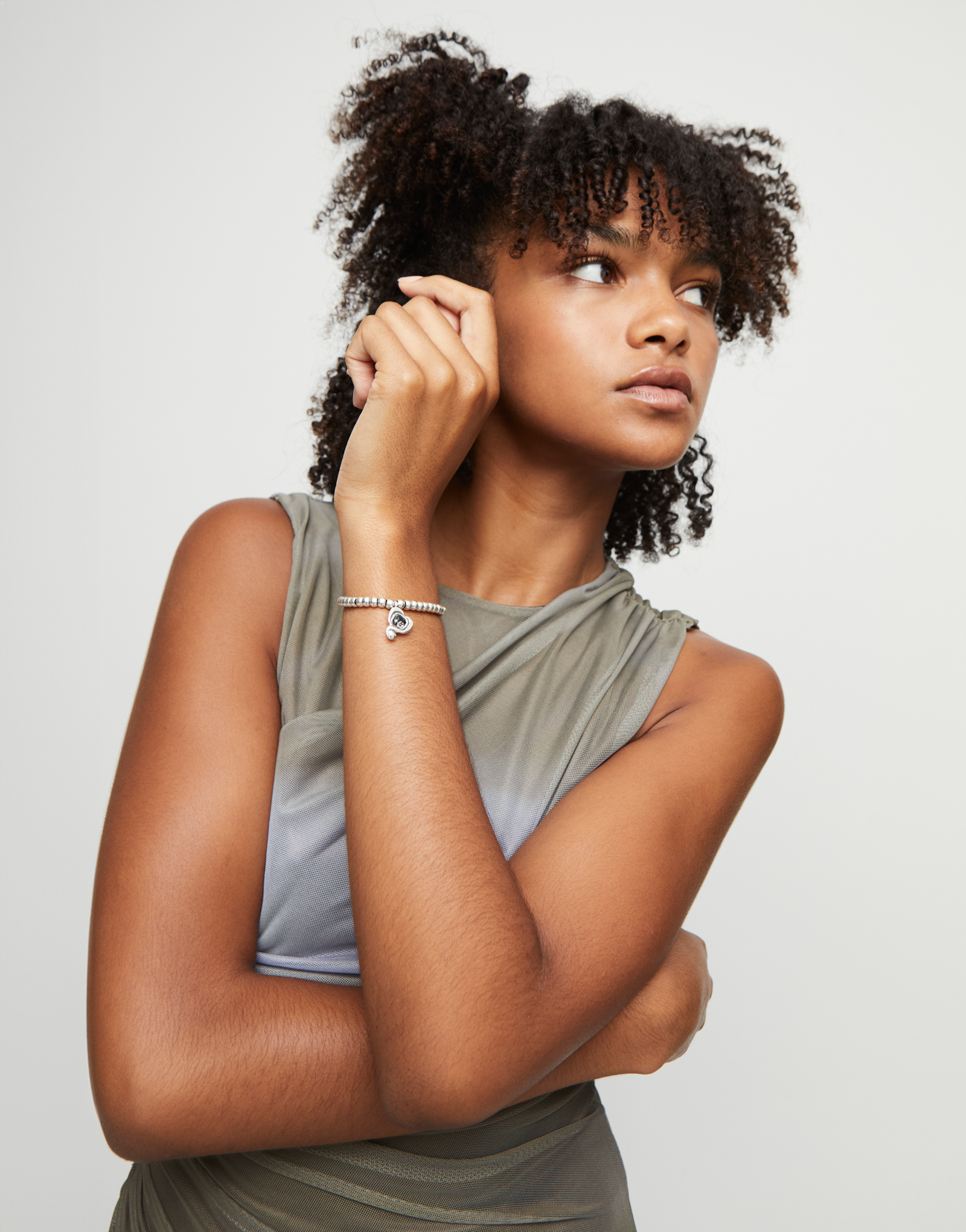 Bracciale a sfere placcate argento Sterling con cuore con cristallo nero, Argent, large thumbnail