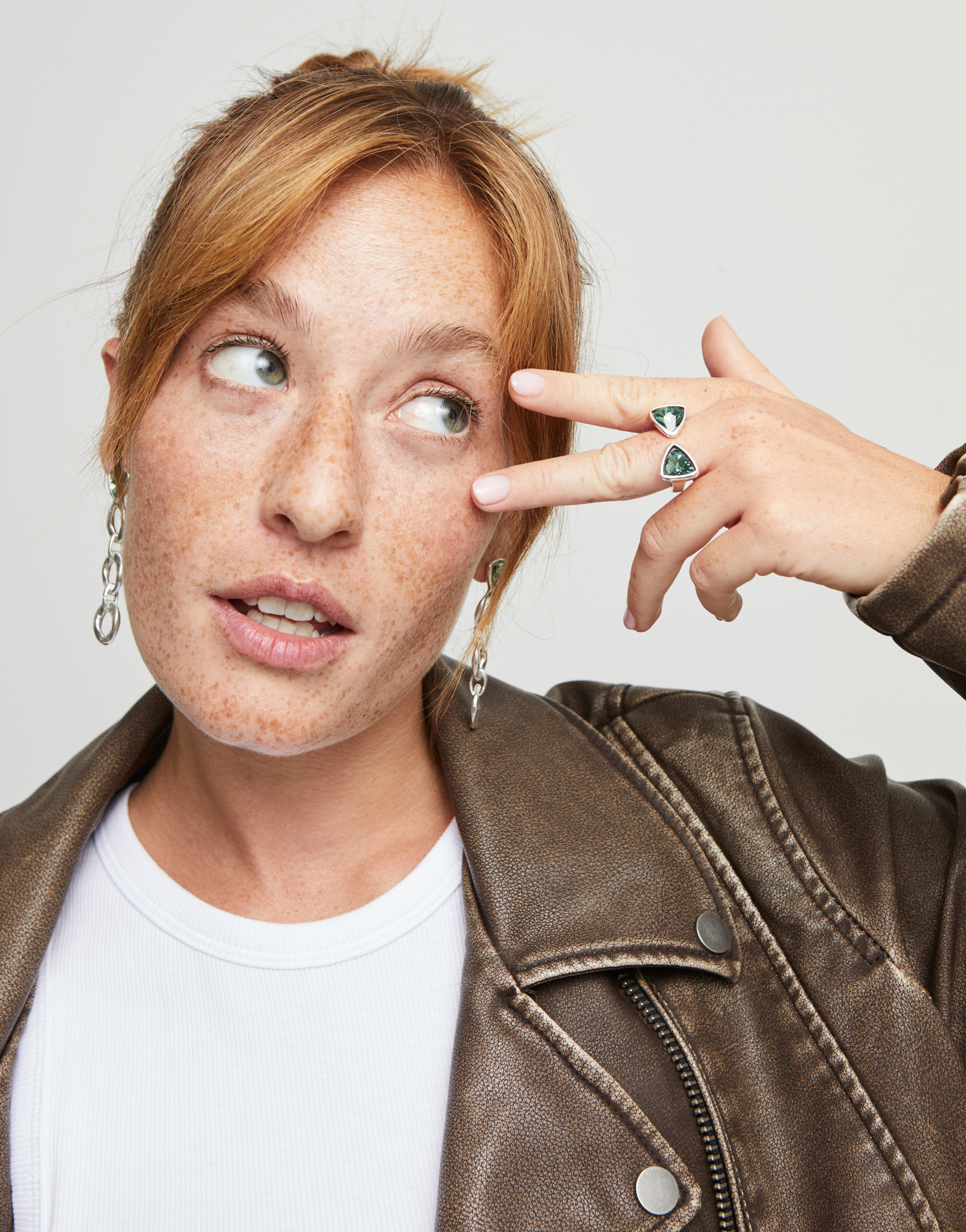Triangular ring with two green crystals, Silver, large thumbnail
