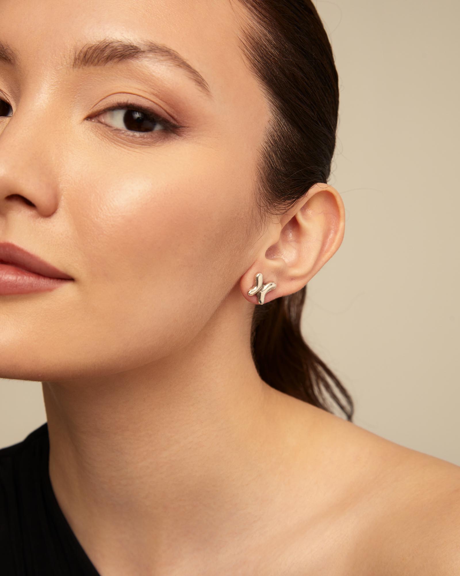 Hoop earrings with butterfly, Silver, large thumbnail