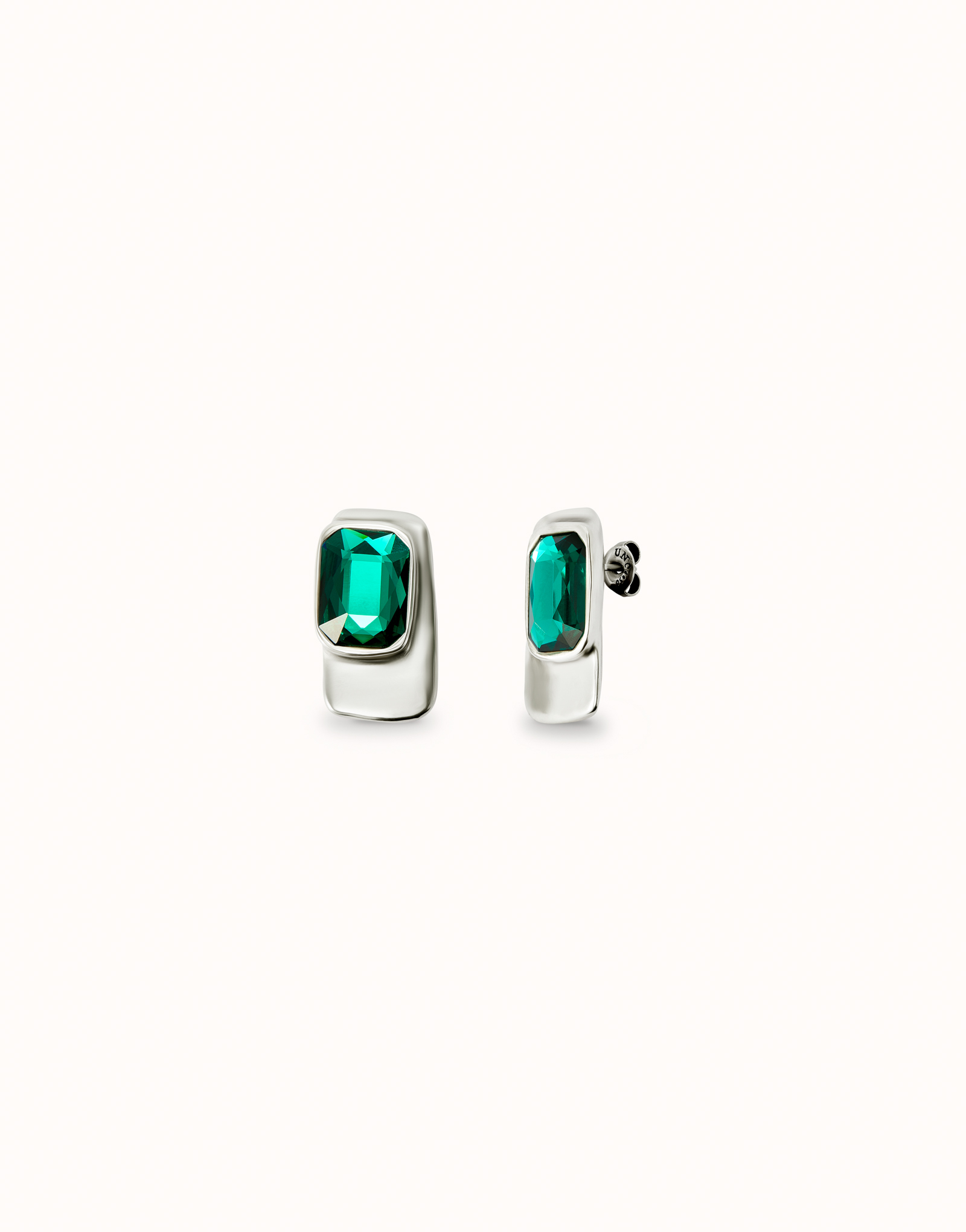 Boucles d’oreille plaquées argent de forme rectangulaire avec cristal vert, Argent, large thumbnail