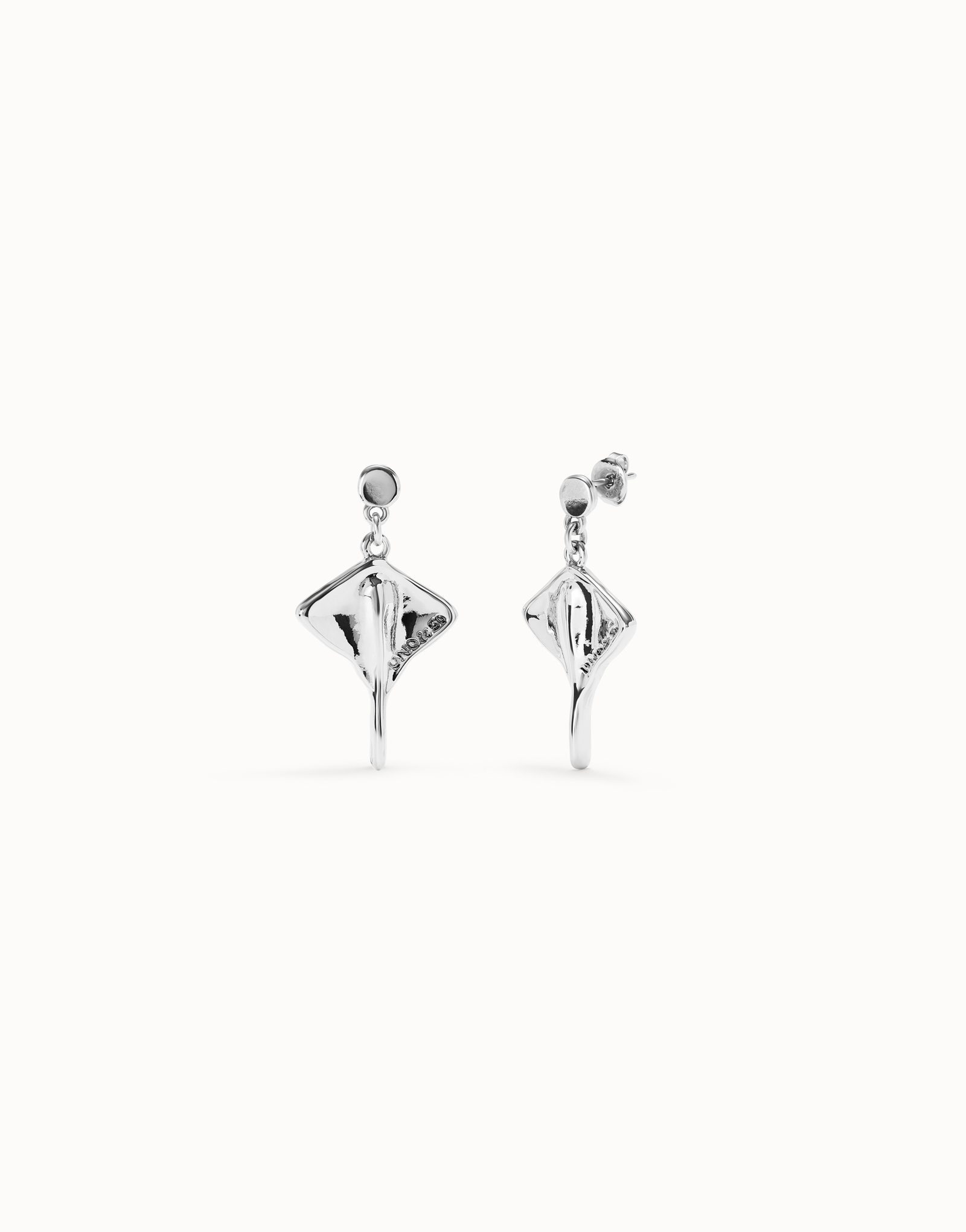 Manta ray-shaped drop earrings, Silver, large thumbnail