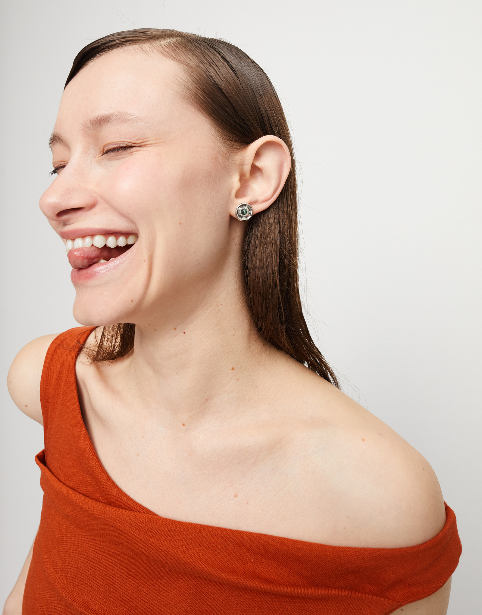 Stud earrings with green faceted crystal, Silver, large thumbnail