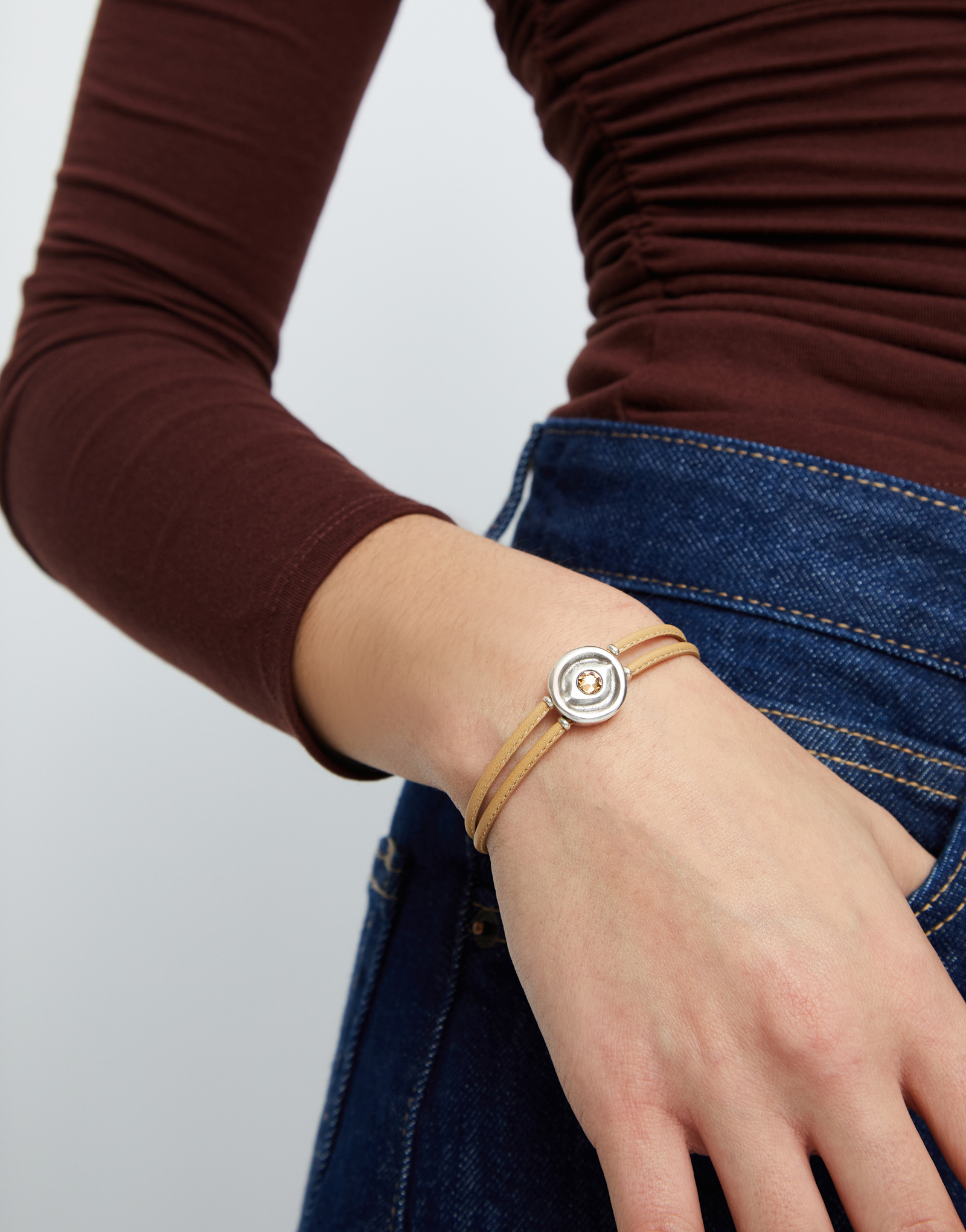 Bracelet double en cuir crème avec œil plaqué argent, Argent, large thumbnail