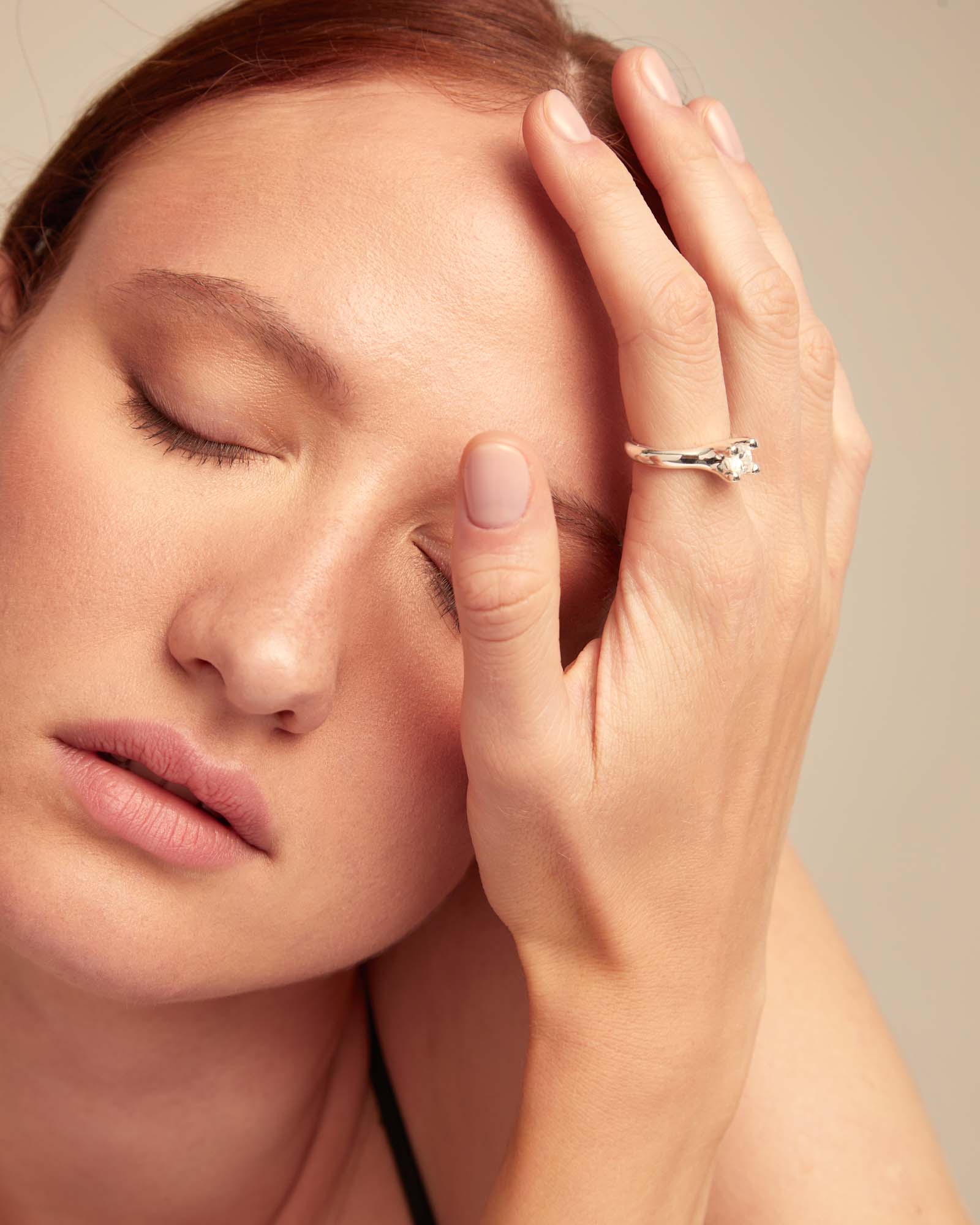 Ring with white cubic zirconia, Silver, large thumbnail