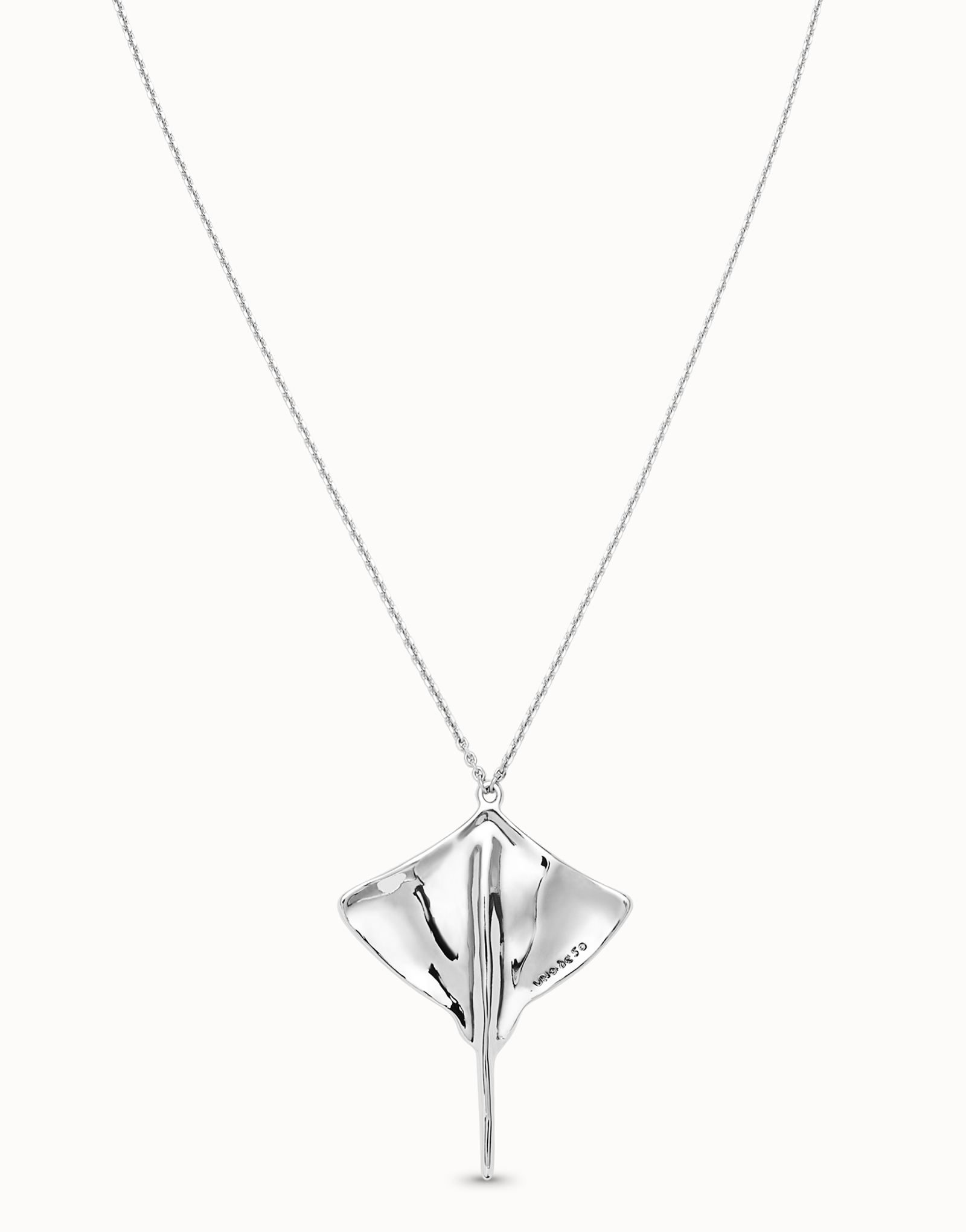 Long chain pendant necklace with manta ray, Silver, large thumbnail