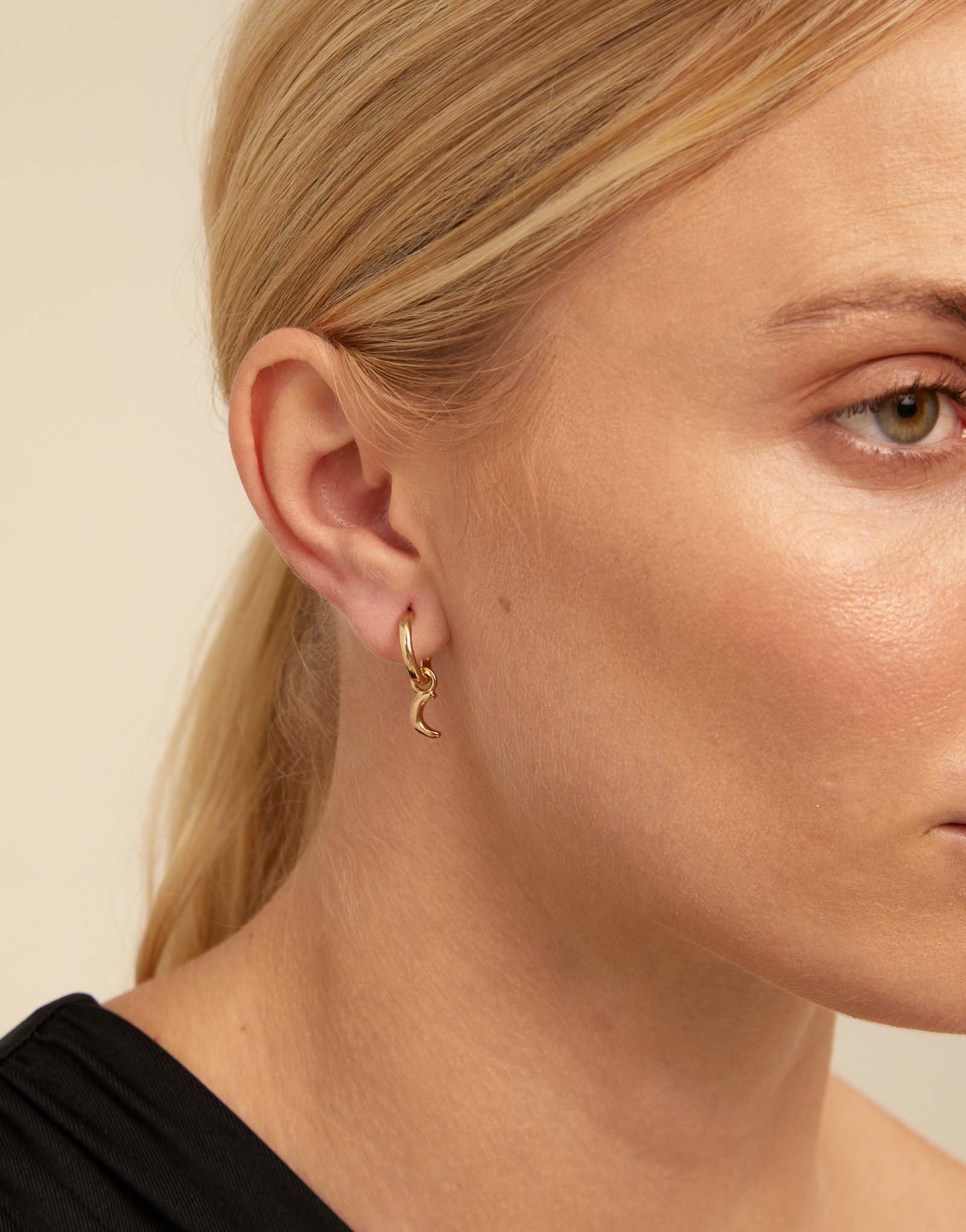 Single Hoop Earring, Golden, large thumbnail