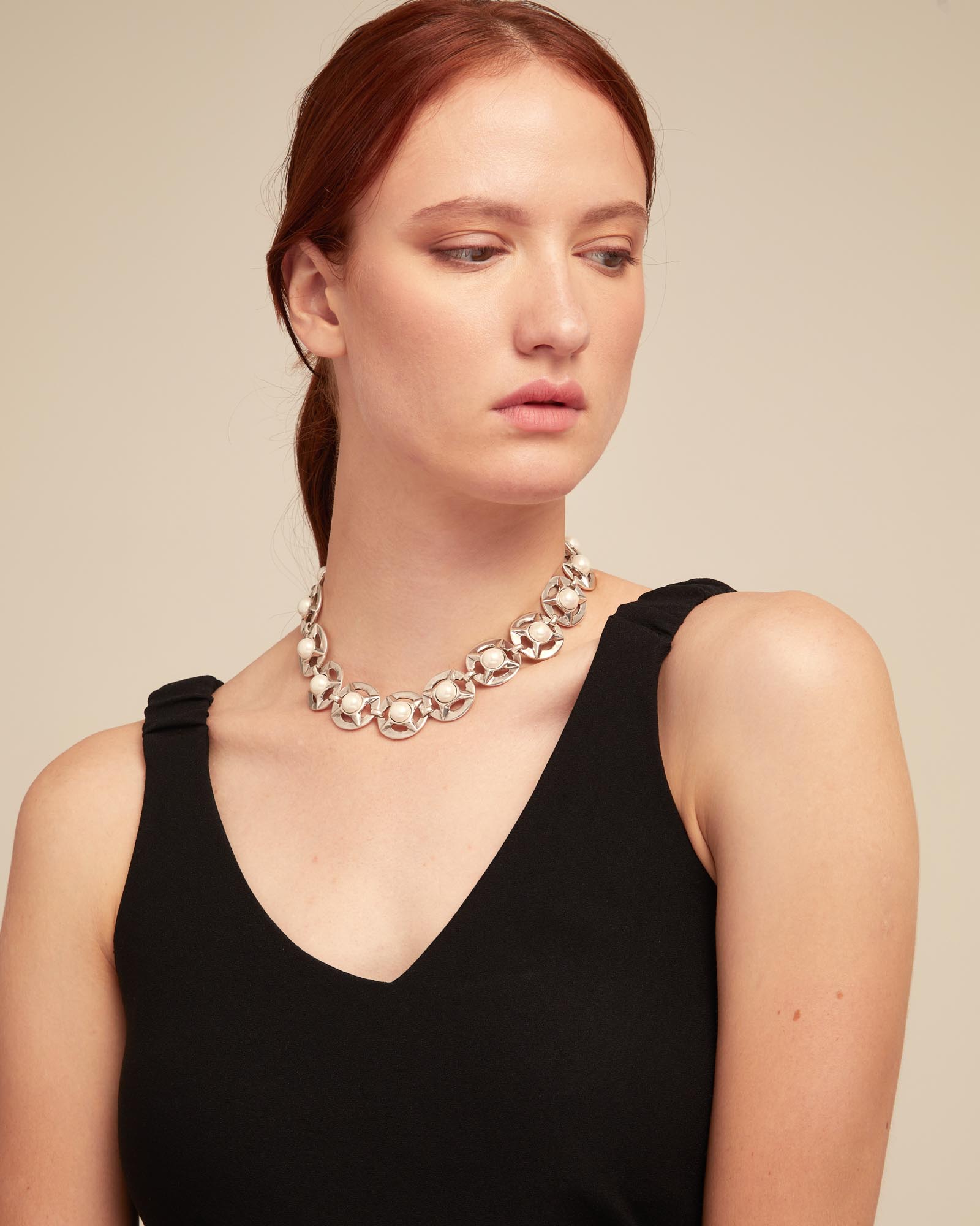 Short necklace with pearls, Silver, large thumbnail