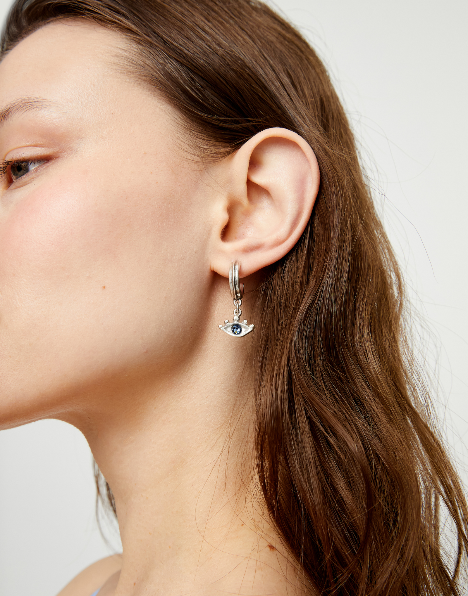 Eye-shaped drop earrings with blue crystal, Silver, large thumbnail