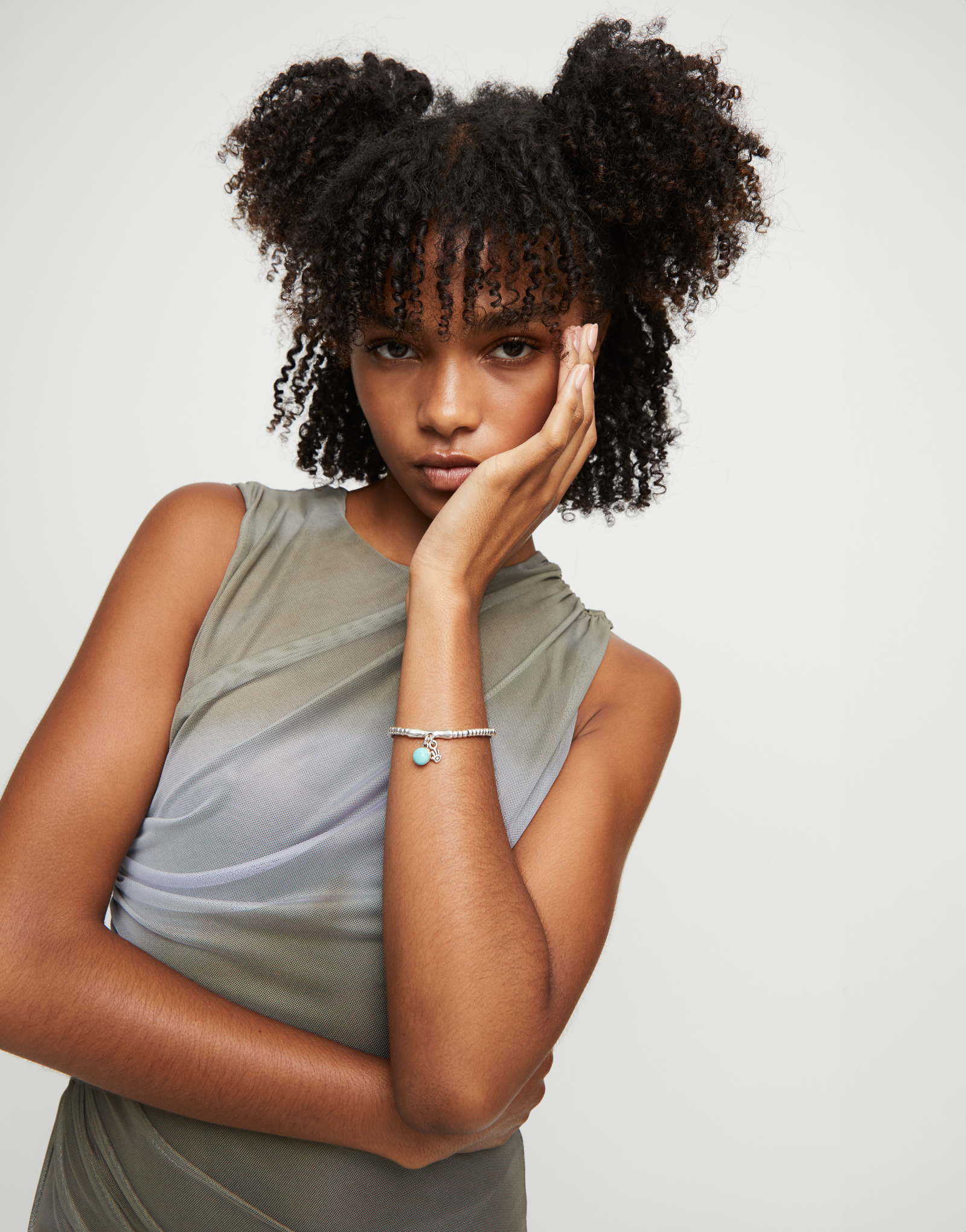 Bracciale a sfere placcate argento Sterling con cristallo di Murano e mano di Fatima, Argent, large thumbnail