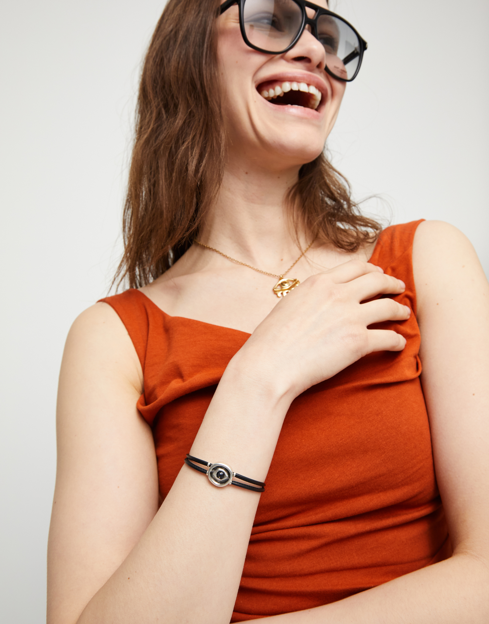 Pulsera doble de cuero negro con ojo bañado en plata de ley, Plateado, large thumbnail